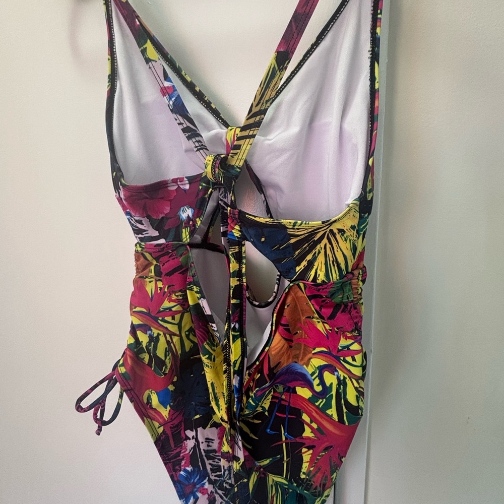 SHEIN Tropical Cutout One-Piece Swimsuit Size 1X - Picture 4 of 4